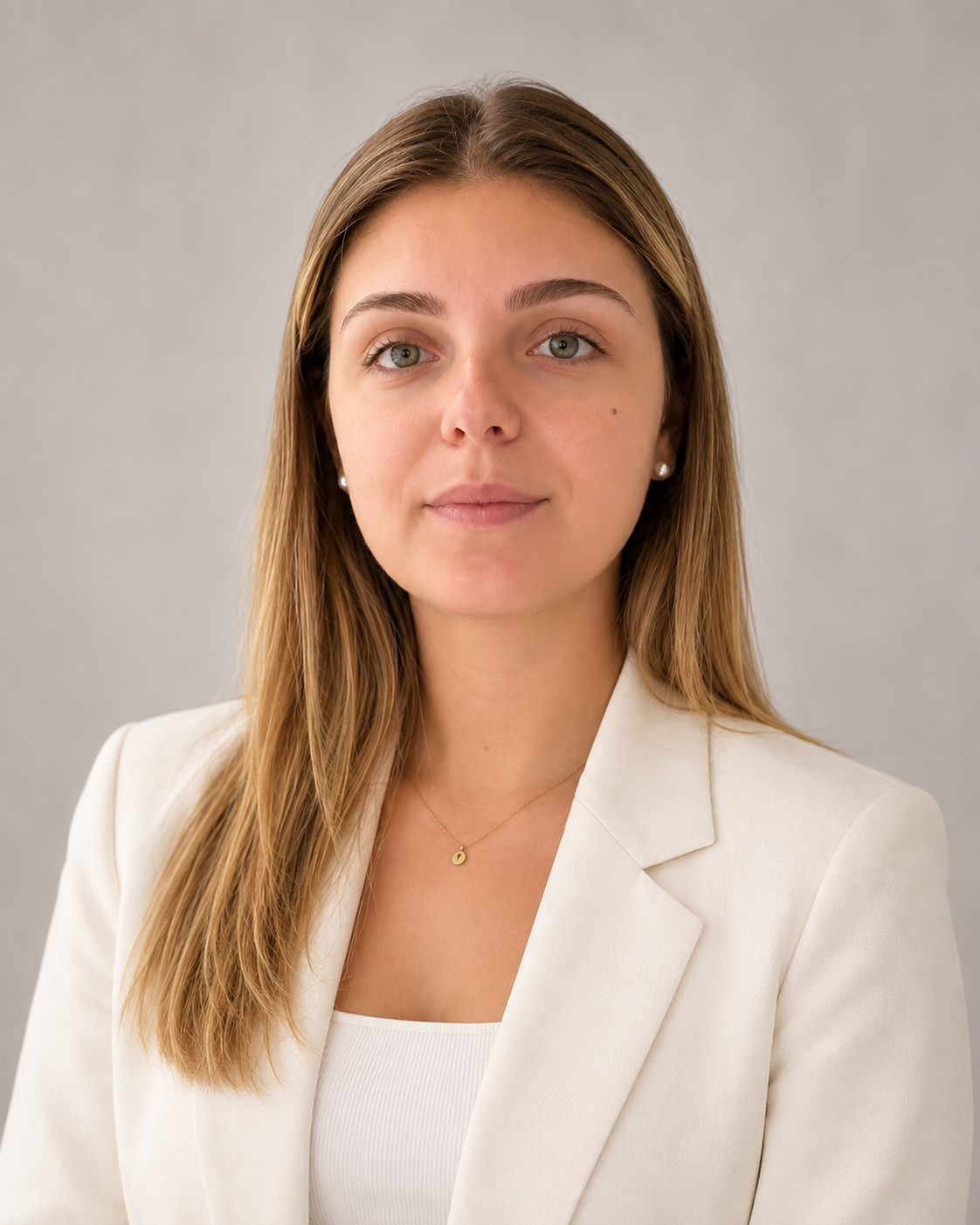 Lucía Gil González, psicóloga sanitaria especializada en trauma y EMDR